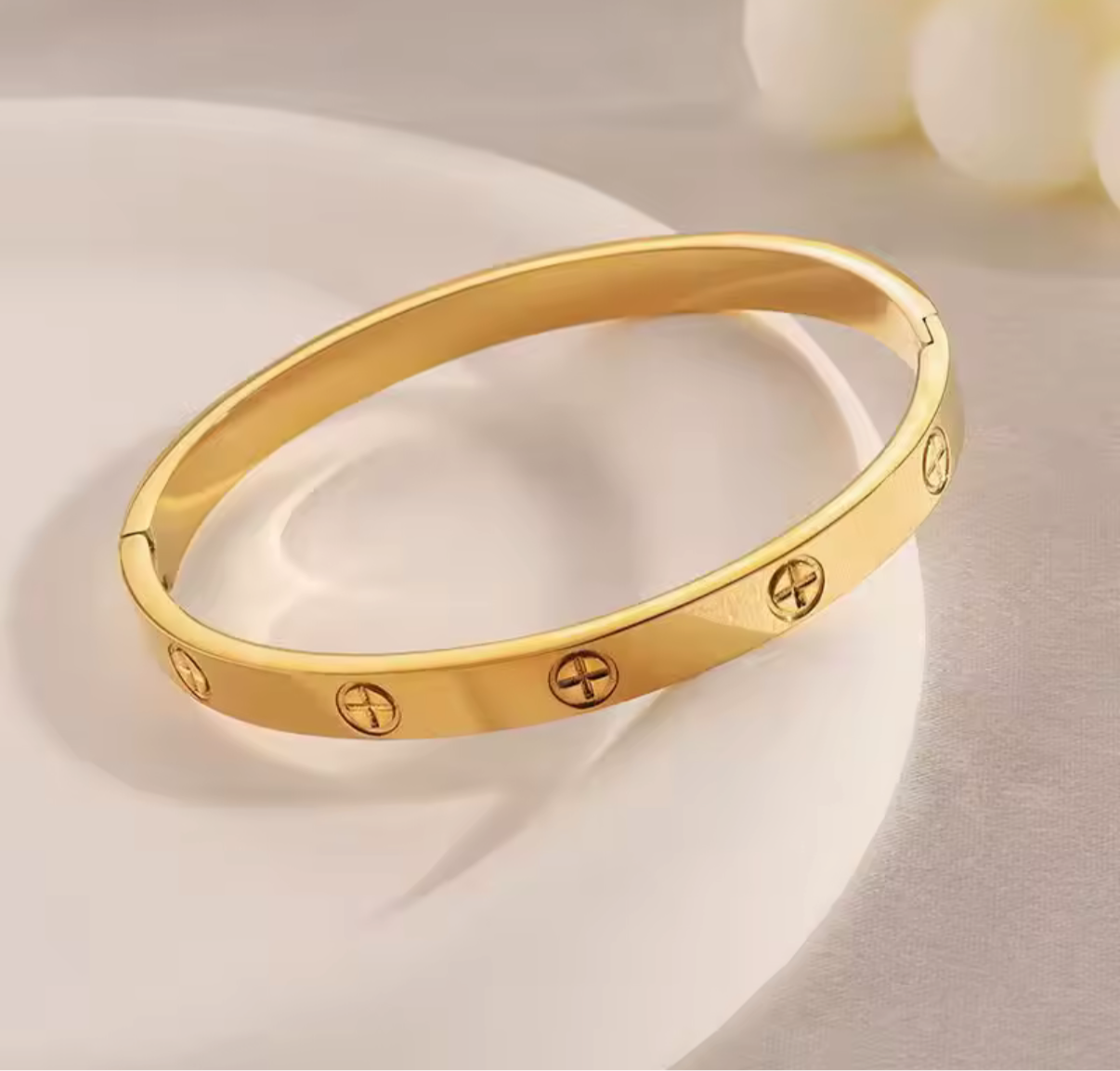 Screw Bangle Bracelet